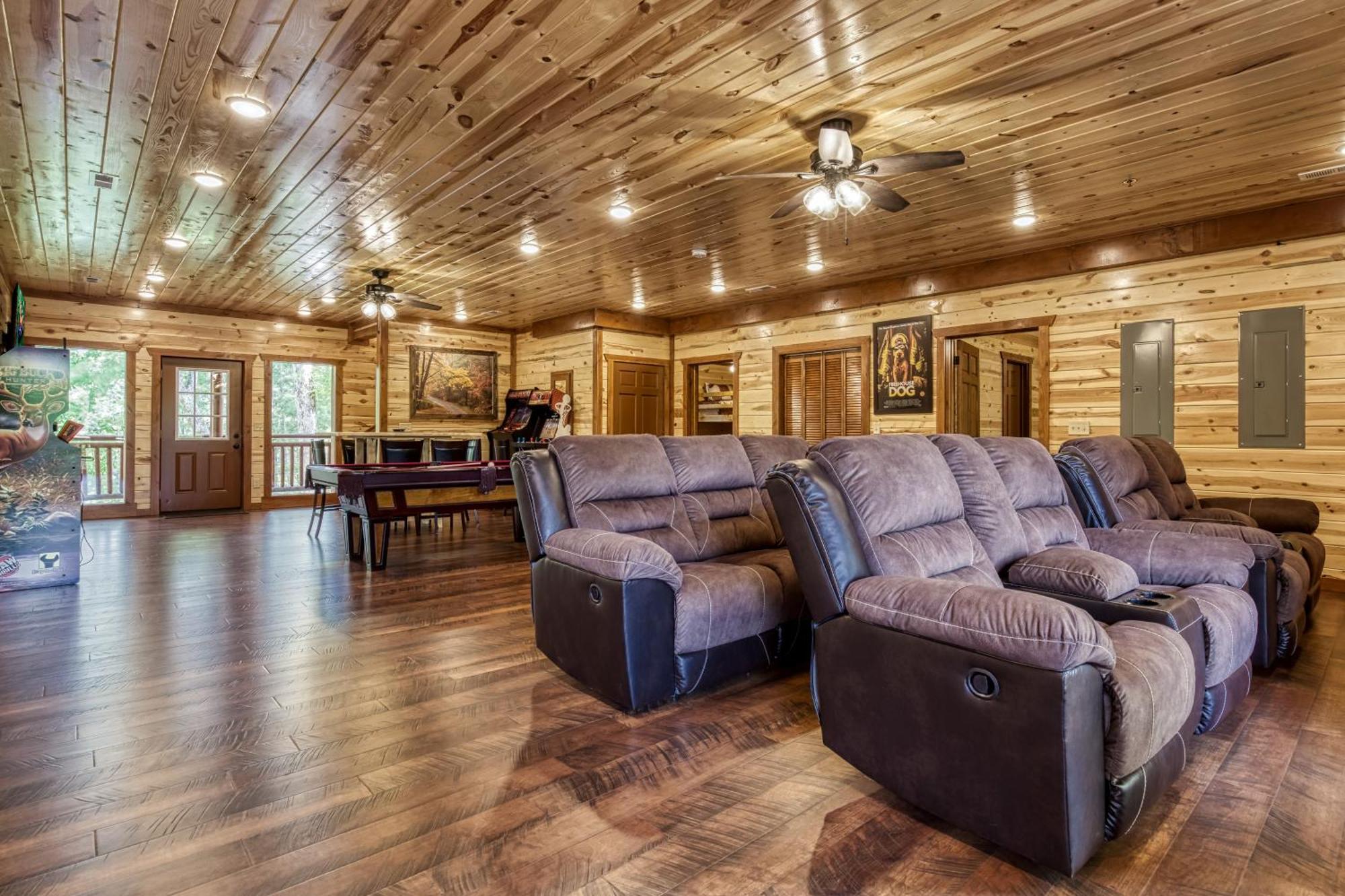 Majestic Splash- 8 Bedroom, Indoor Pool, Hot Tub, 1089 Free Tickets Each Paid Day, Dollywood Sevierville Kültér fotó