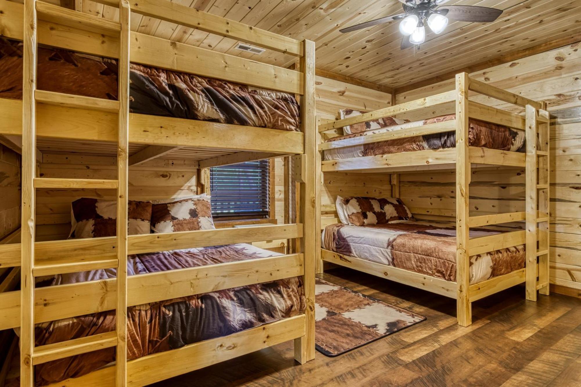 Majestic Splash- 8 Bedroom, Indoor Pool, Hot Tub, 1089 Free Tickets Each Paid Day, Dollywood Sevierville Kültér fotó
